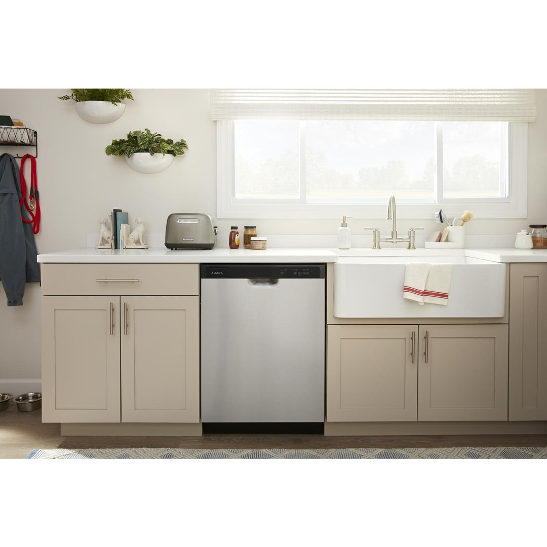 Amana Dishwasher 24", Triple Filter, Midnight interior