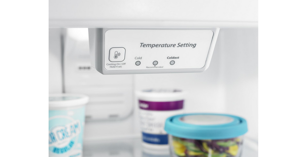 Amana Refrigerator 30" Top-Freezer 18. Cu. Ft.