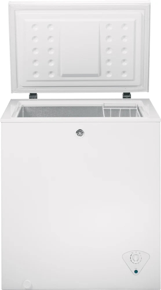 GE® 5.1 Cu. Ft. Manual Defrost Chest Freezer White