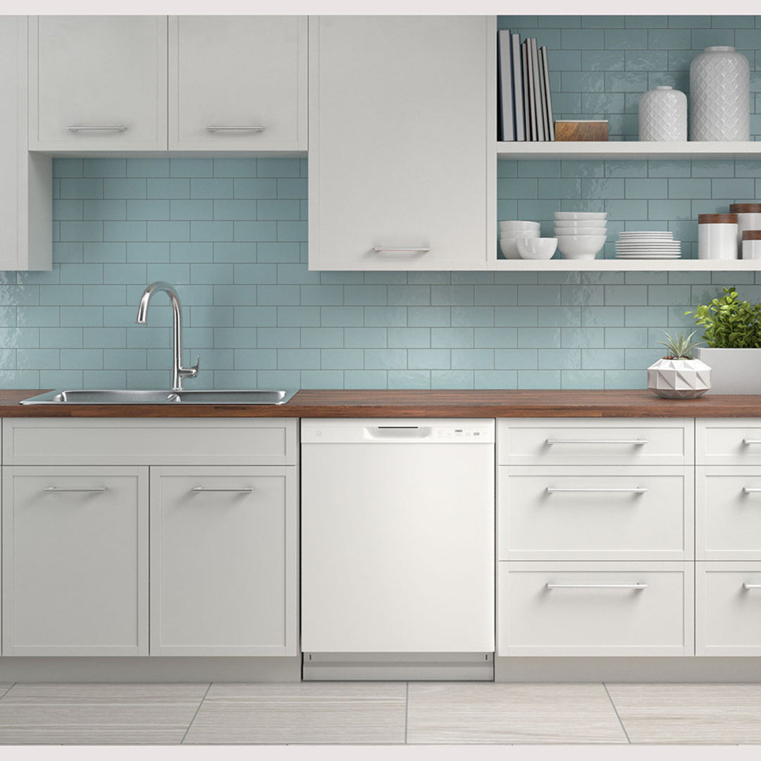 GE 24" Built-In Front Control Dishwasher White